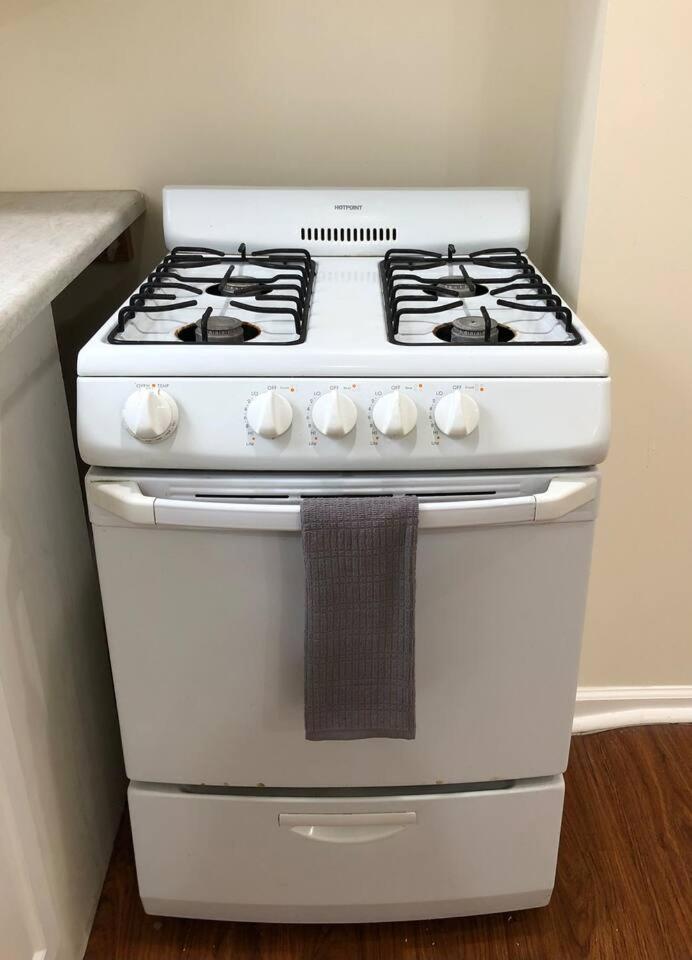 Large And Private 3 Bedroom And 1 Bathroom Apartment Near Newark International Airport Ewr And New York City 外观 照片